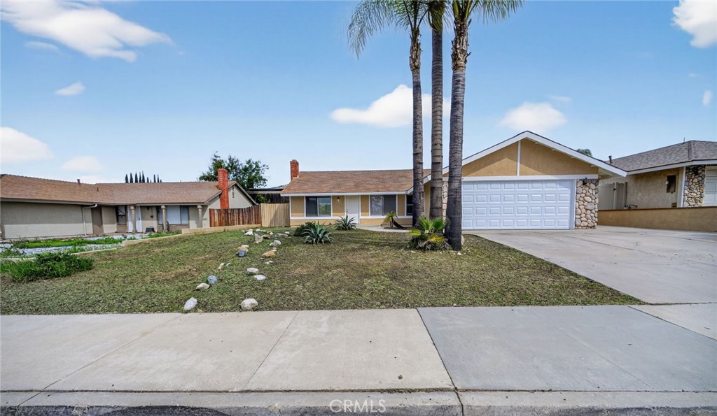 24404 Chippewa