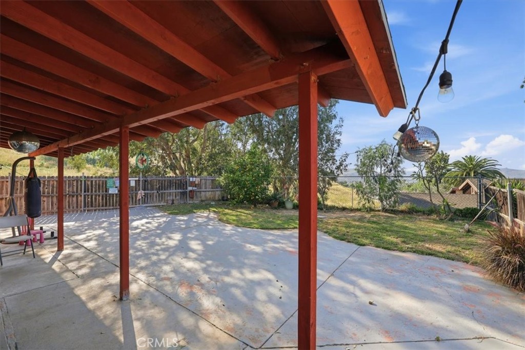 1287 Redwood View