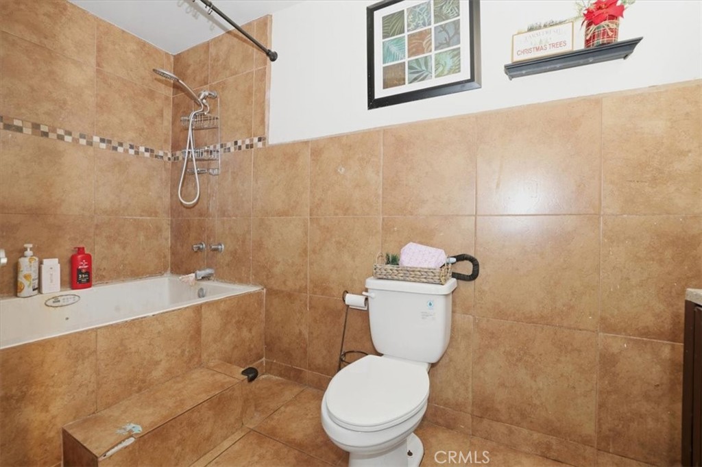 1287 Redwood View
