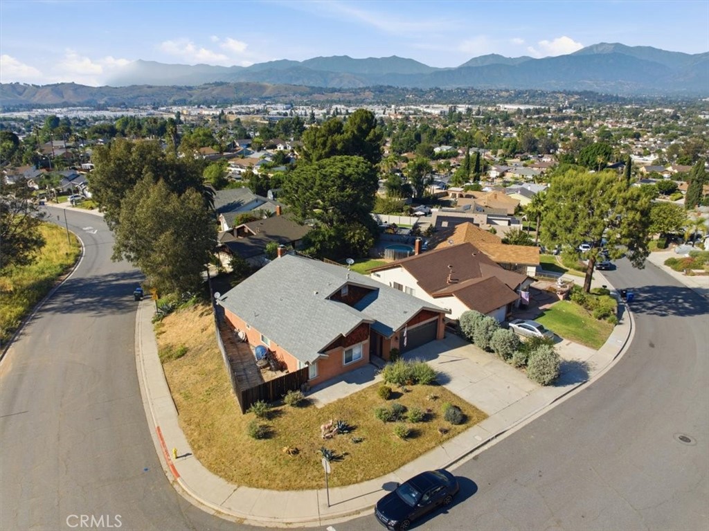 1287 Redwood View