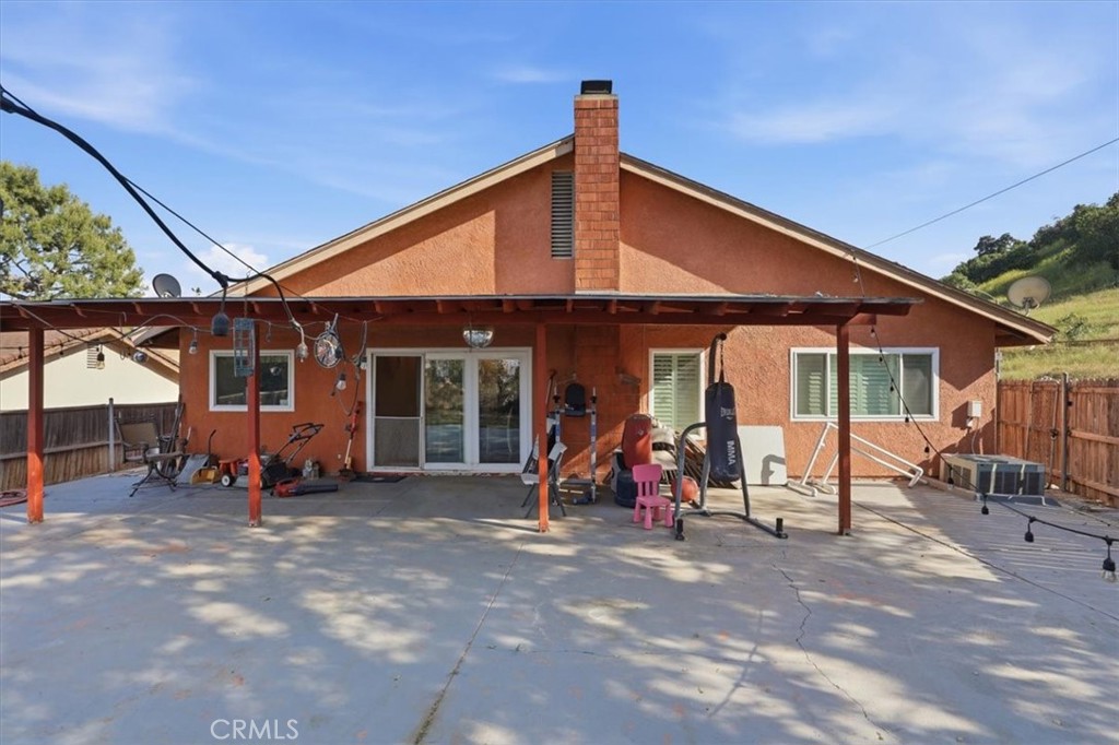 1287 Redwood View