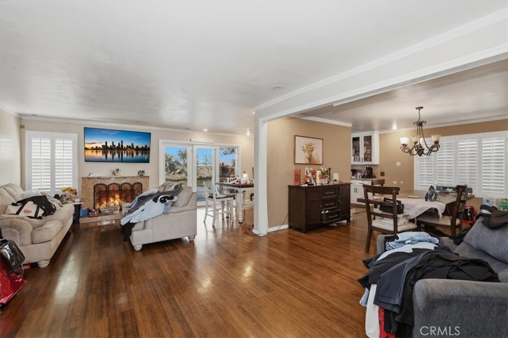 1287 Redwood View