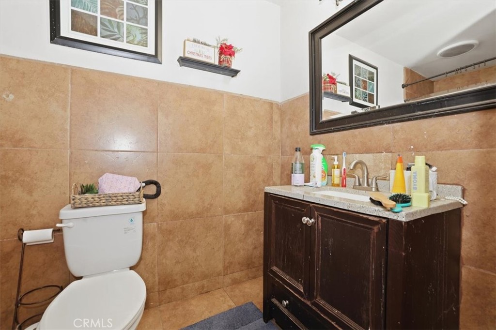 1287 Redwood View