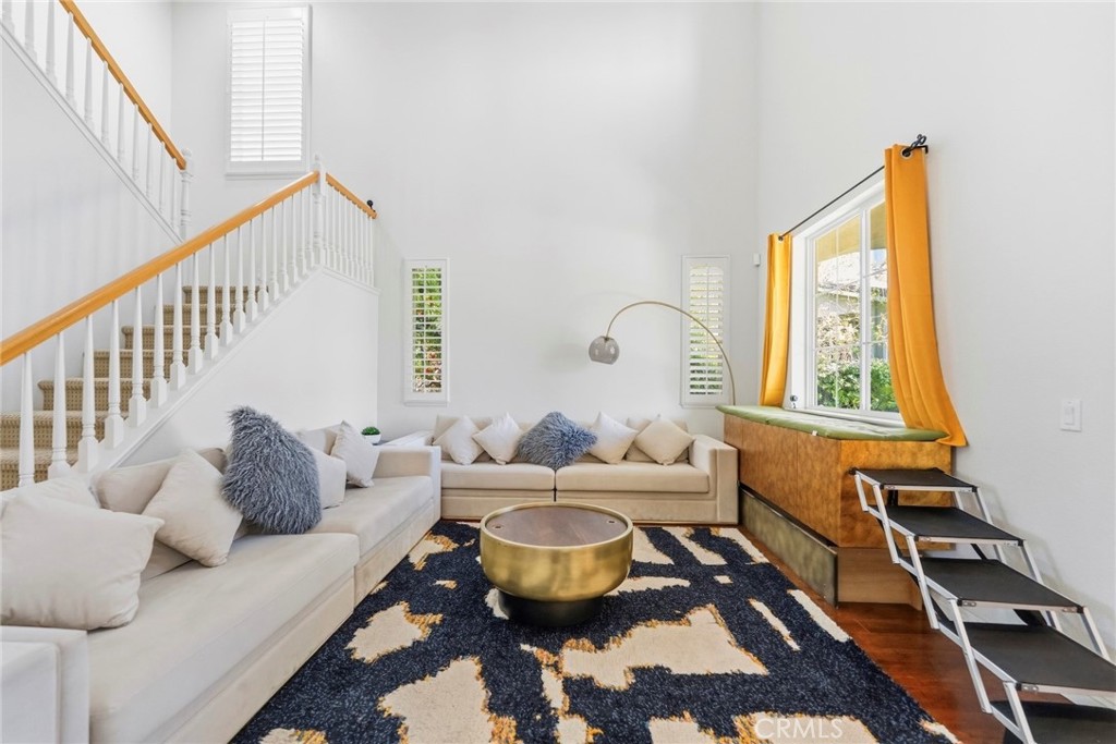 1663 Naranjo Court