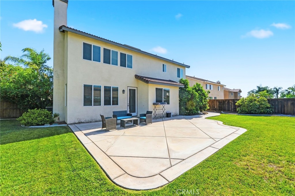 1663 Naranjo Court
