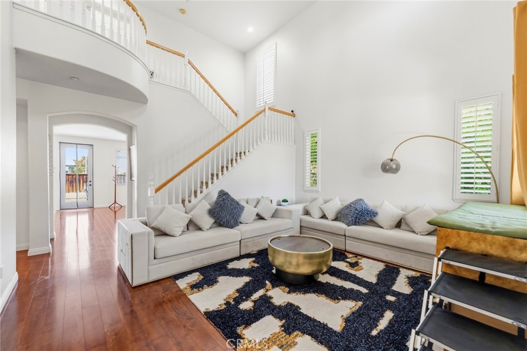 1663 Naranjo Court