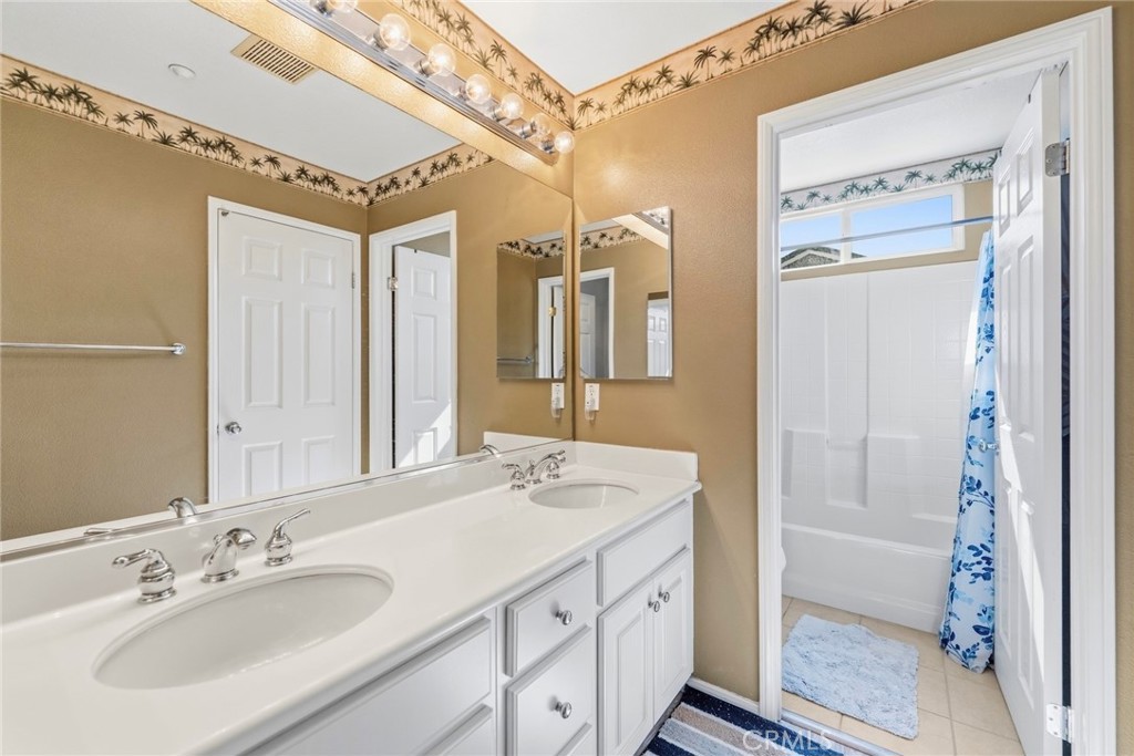 1663 Naranjo Court
