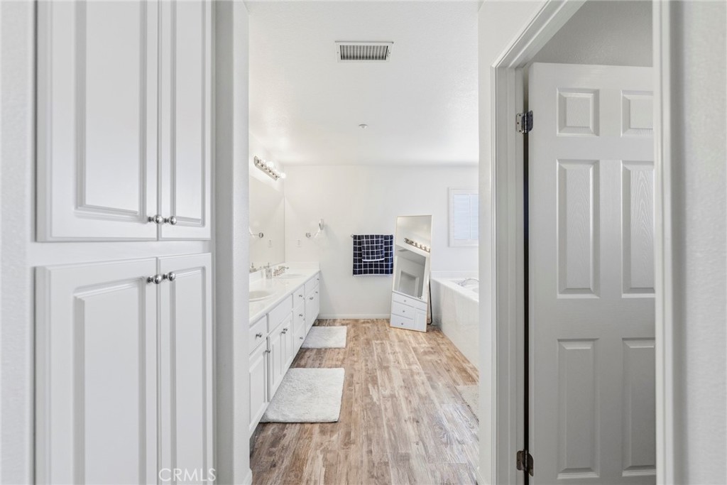 1663 Naranjo Court