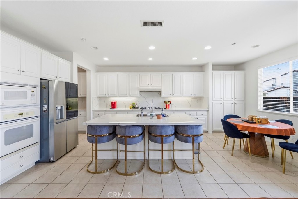 1663 Naranjo Court