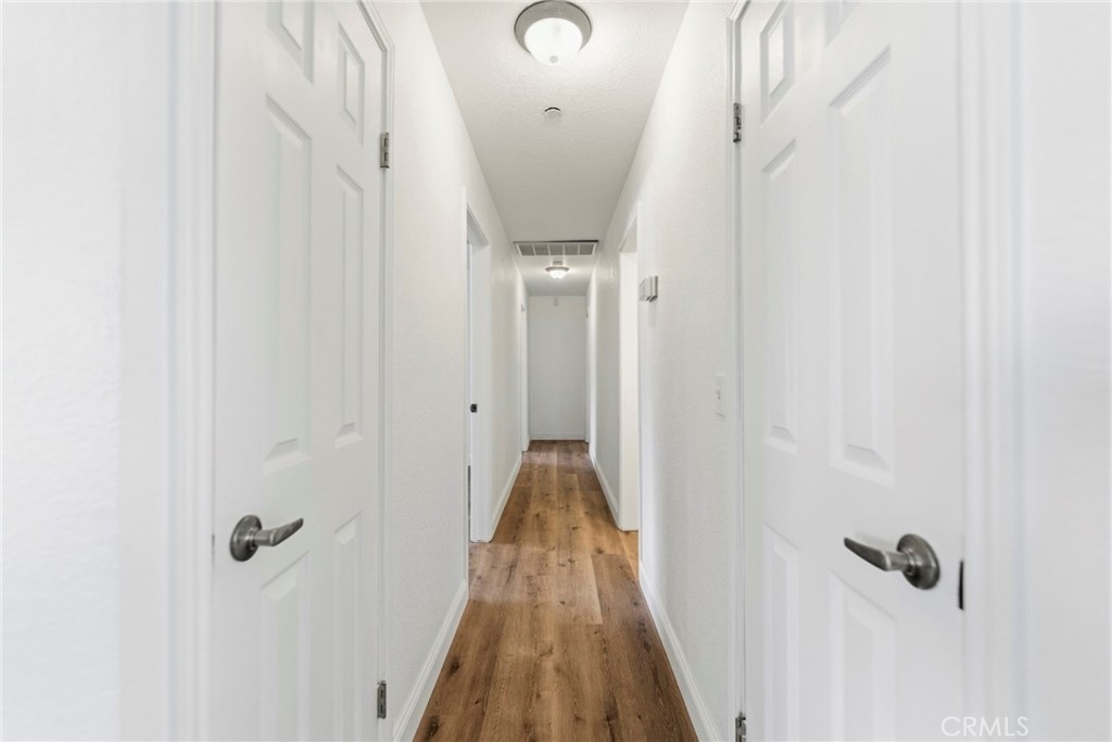 8853 Dufferin