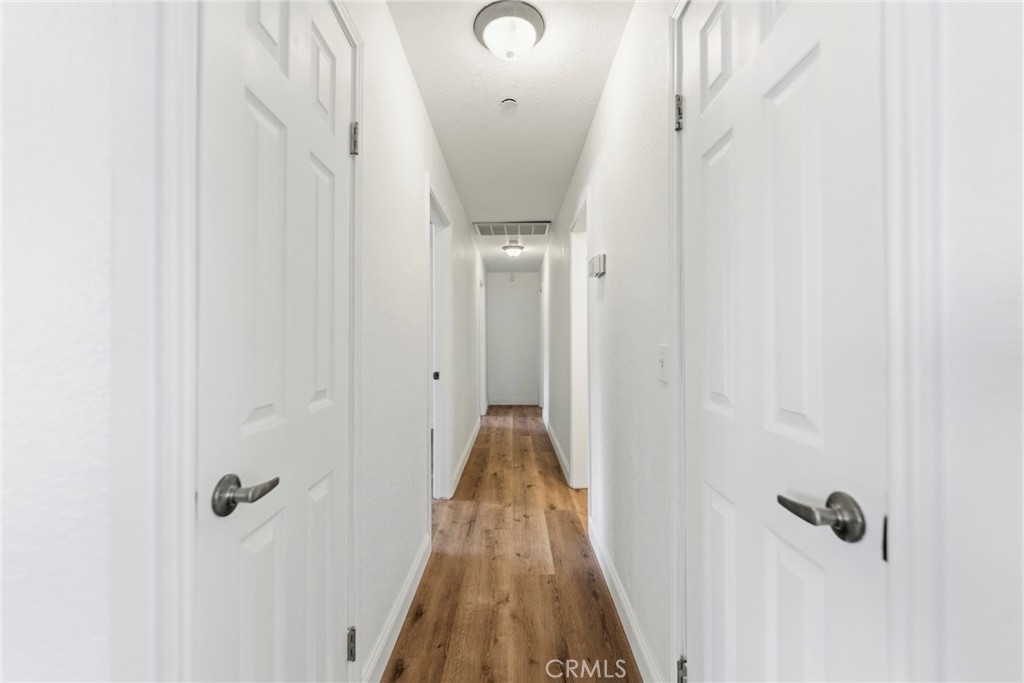 8853 Dufferin