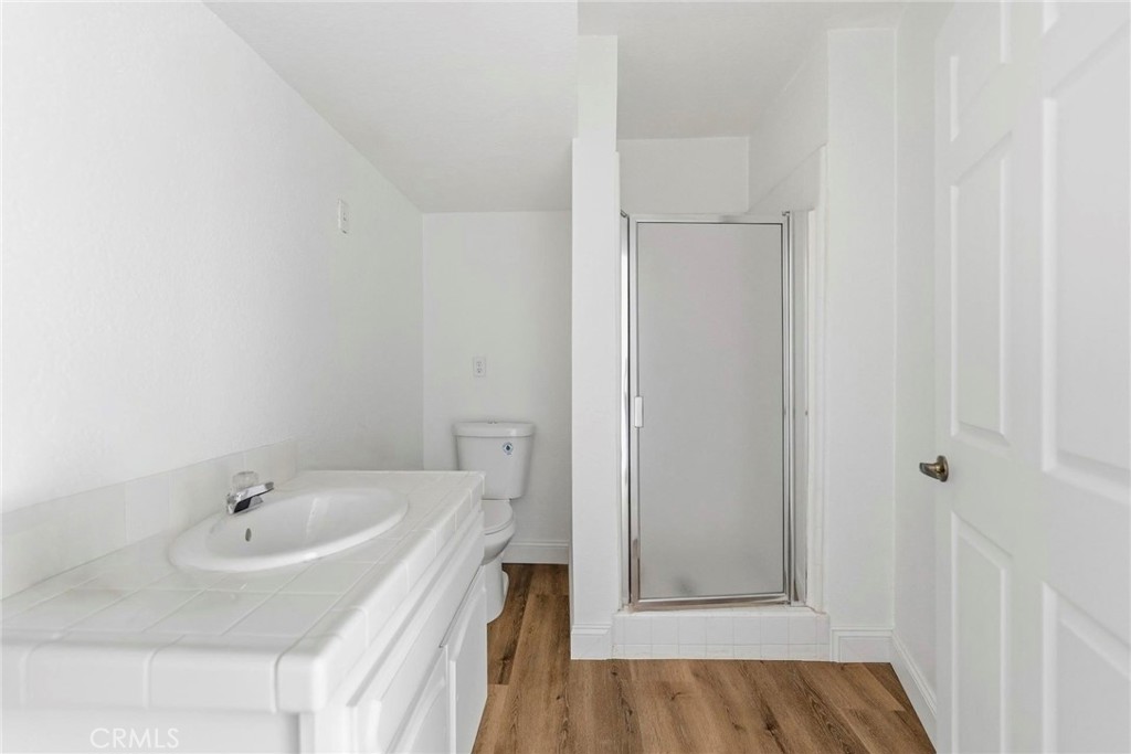 8853 Dufferin