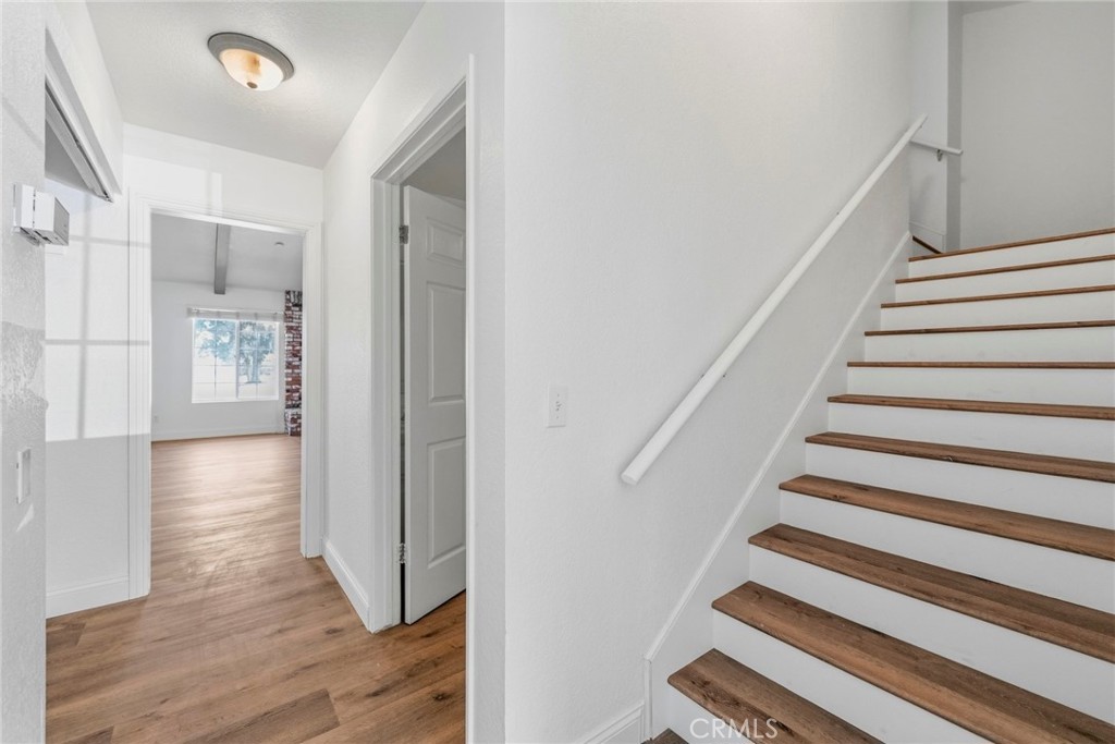 8853 Dufferin