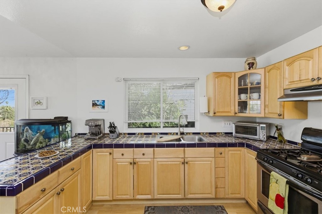 2715 Brockton