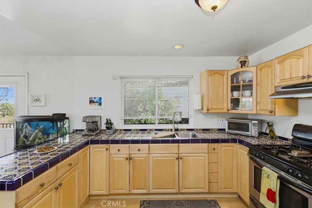 2715 Brockton