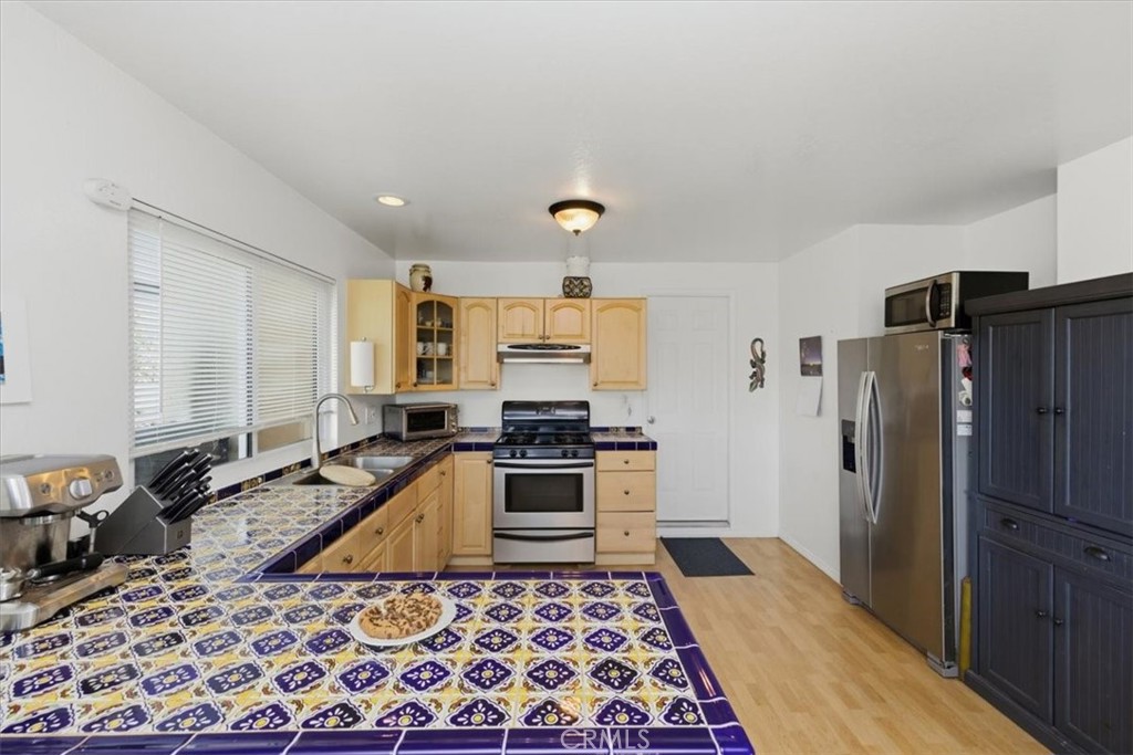 2715 Brockton