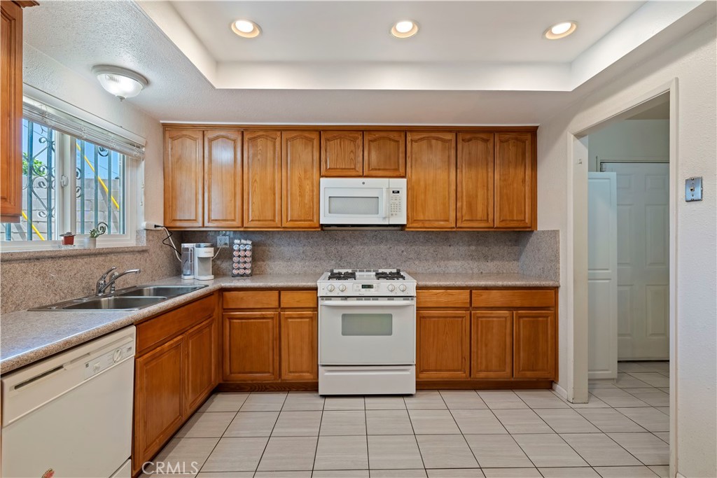 1400 Terrace