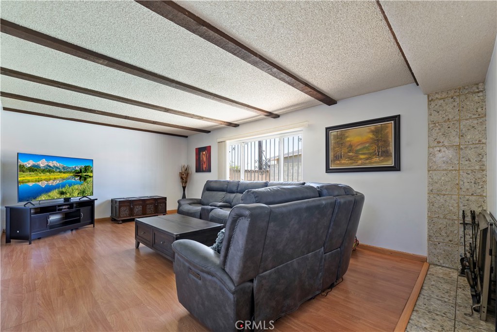 1400 Terrace