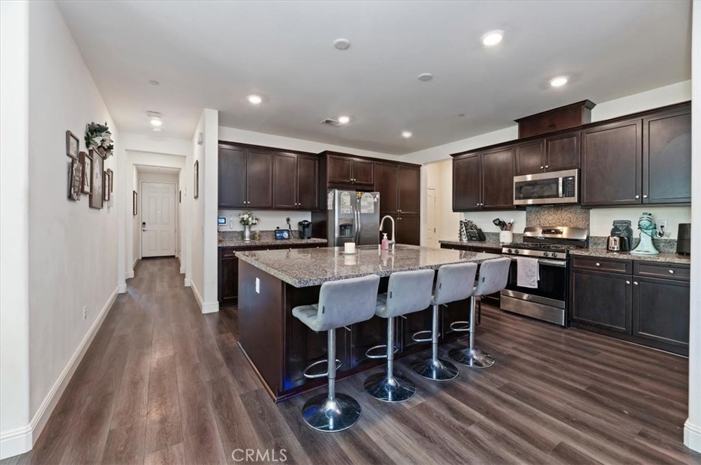 3904 Arrow Wood