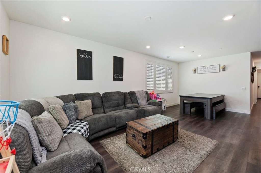 3904 Arrow Wood