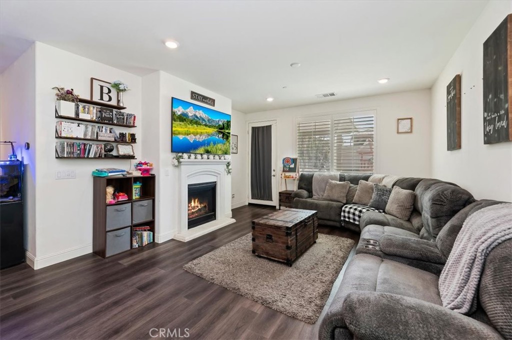 3904 Arrow Wood