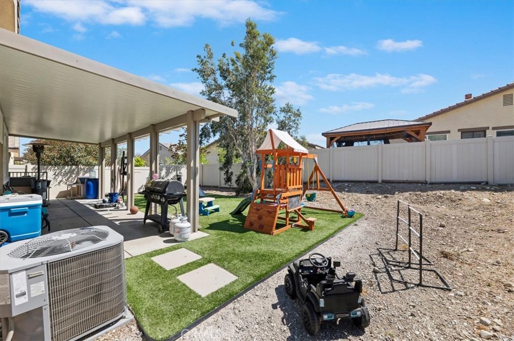 3904 Arrow Wood
