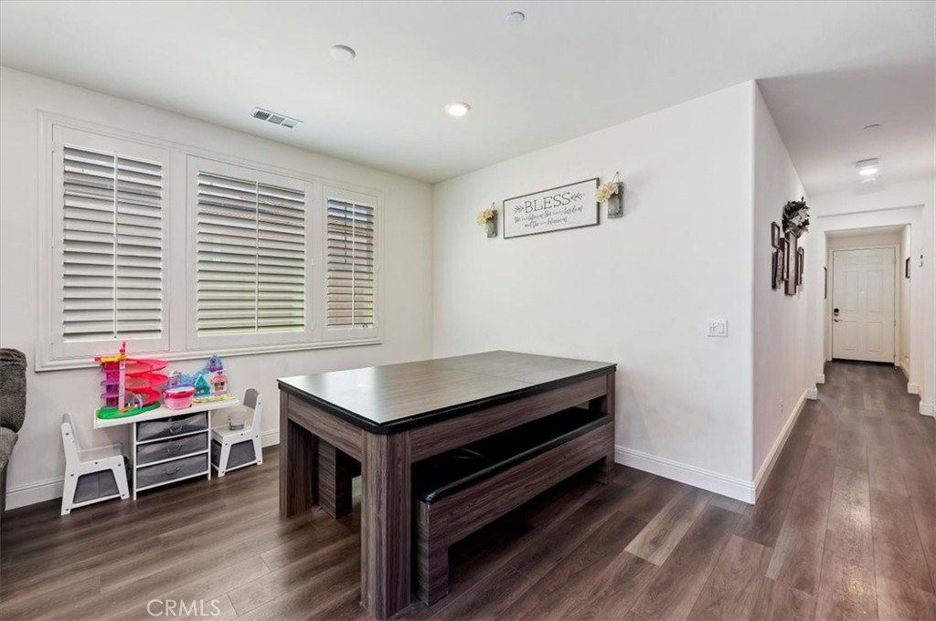 3904 Arrow Wood