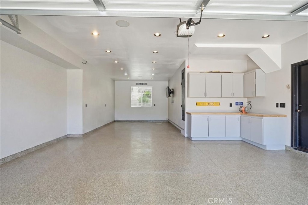 34662 Elmwood