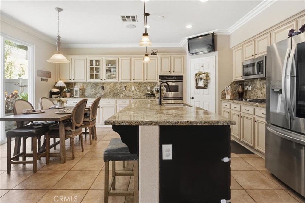 34662 Elmwood