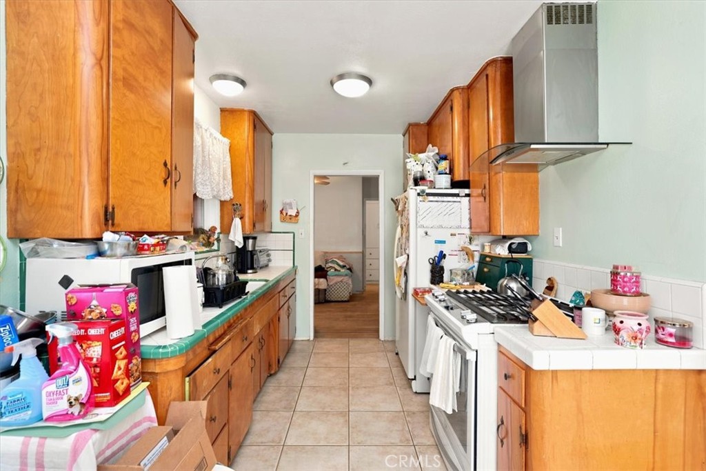 615 W 6th