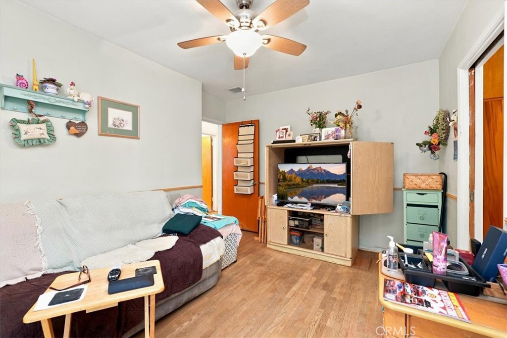 615 W 6th