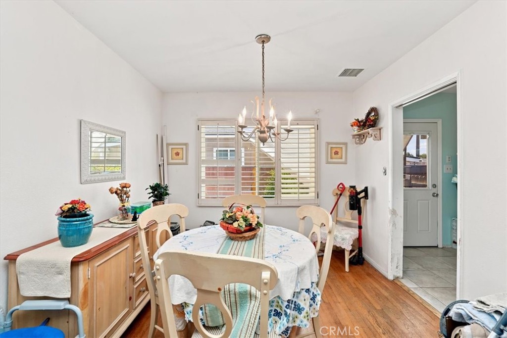 615 W 6th