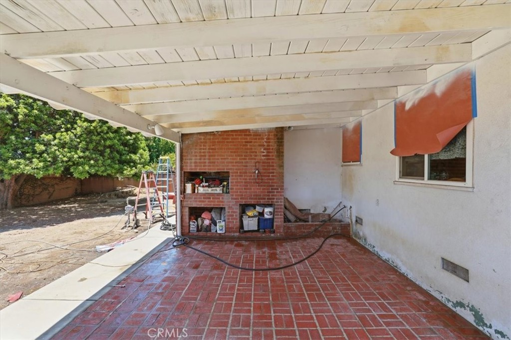 615 W 6th