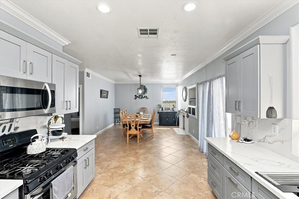 14993 Oak Spring