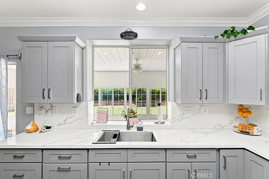 14993 Oak Spring