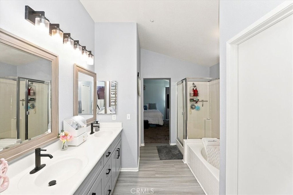 14993 Oak Spring