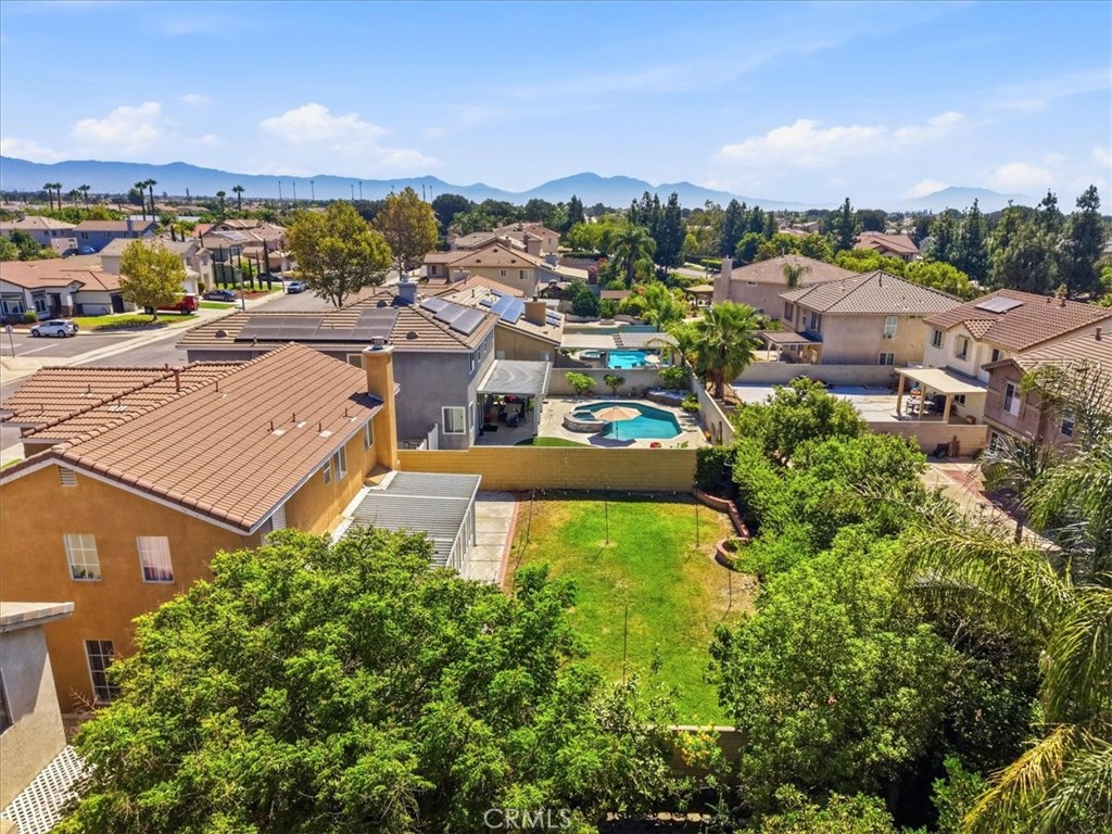 14993 Oak Spring