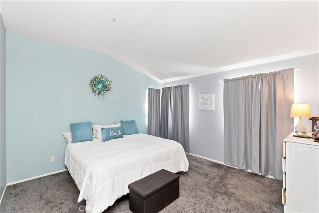 14993 Oak Spring