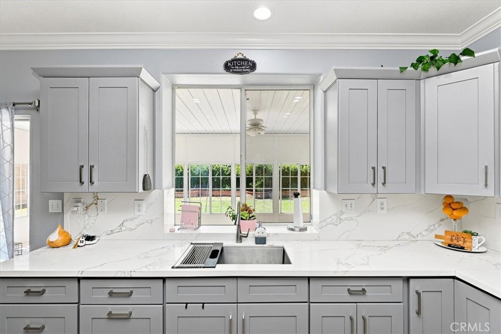 14993 Oak Spring