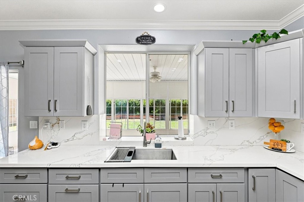 14993 Oak Spring