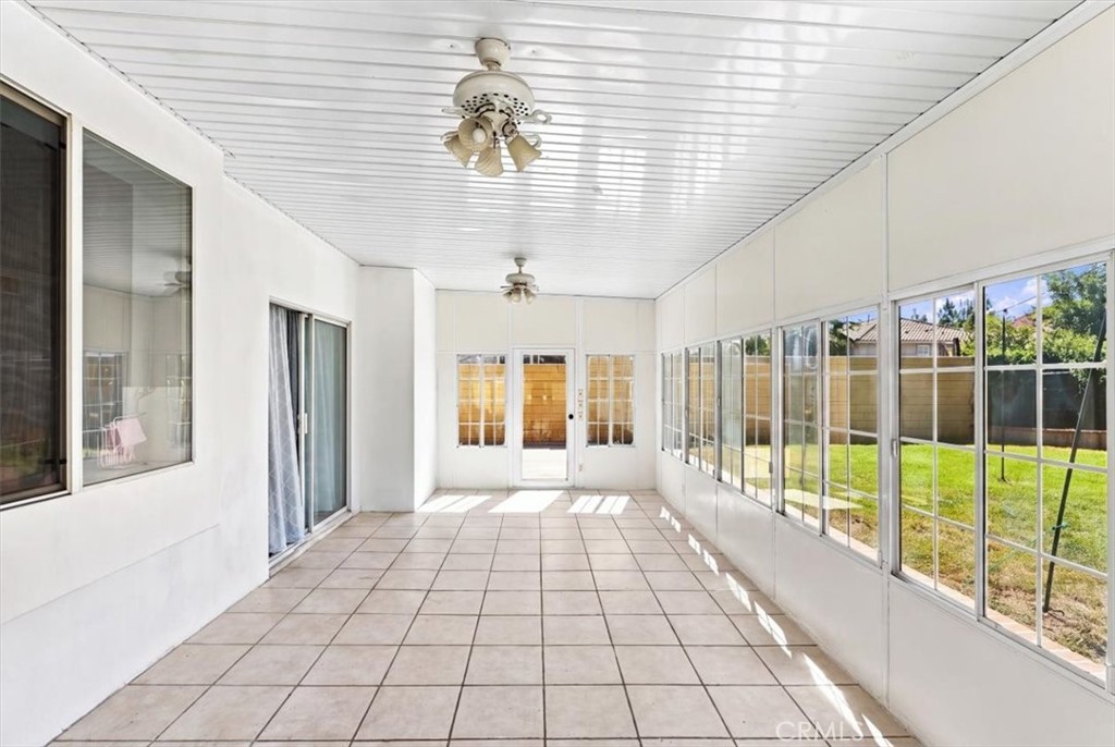 14993 Oak Spring