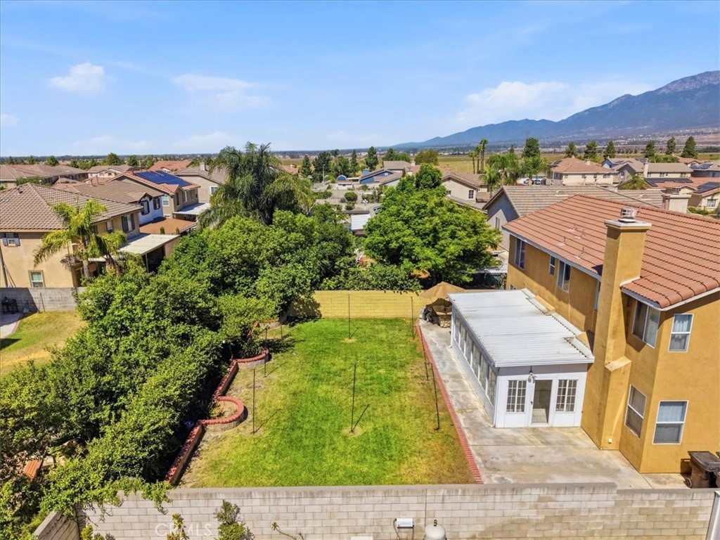 14993 Oak Spring