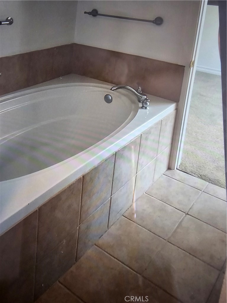 15178 Orchard Hill