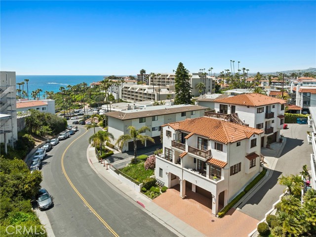 416 Avenida Santa Barbara