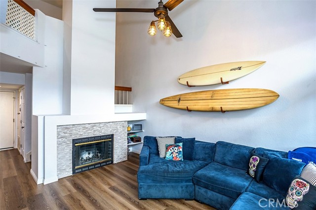 52 Sandalwood Unit: 109