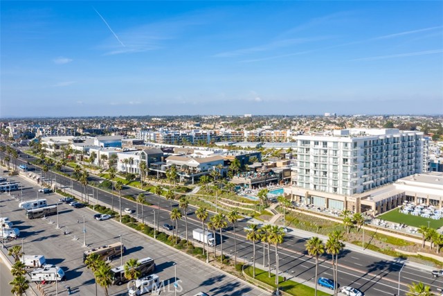 200 Pacific Coast HWY Unit: 322