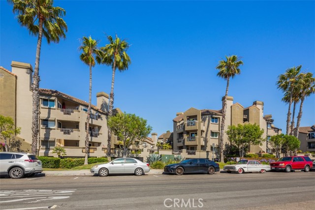 310 Lake ST Unit: 312