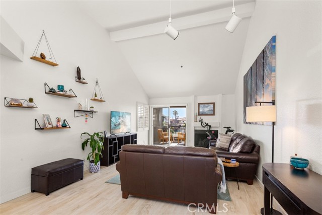 310 Lake ST Unit: 312