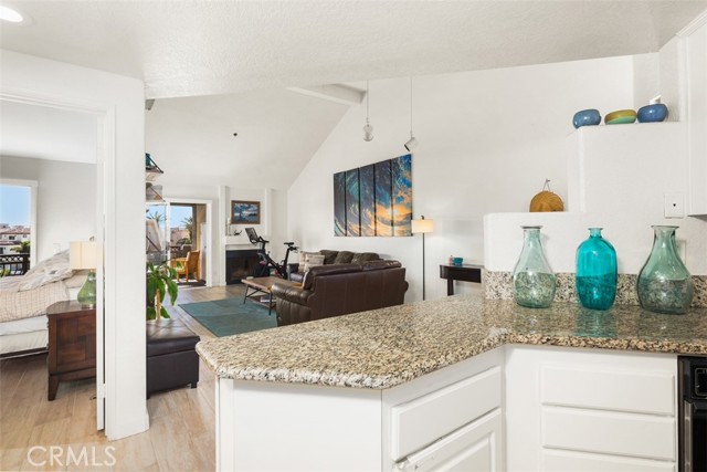 310 Lake ST Unit: 312