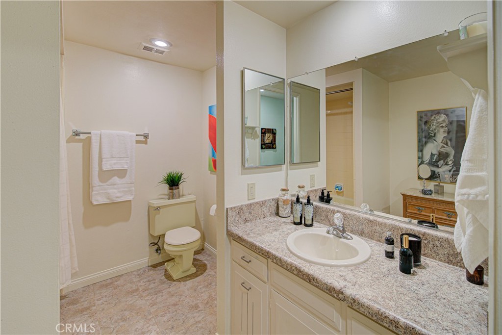 213 Avenida Majorca C